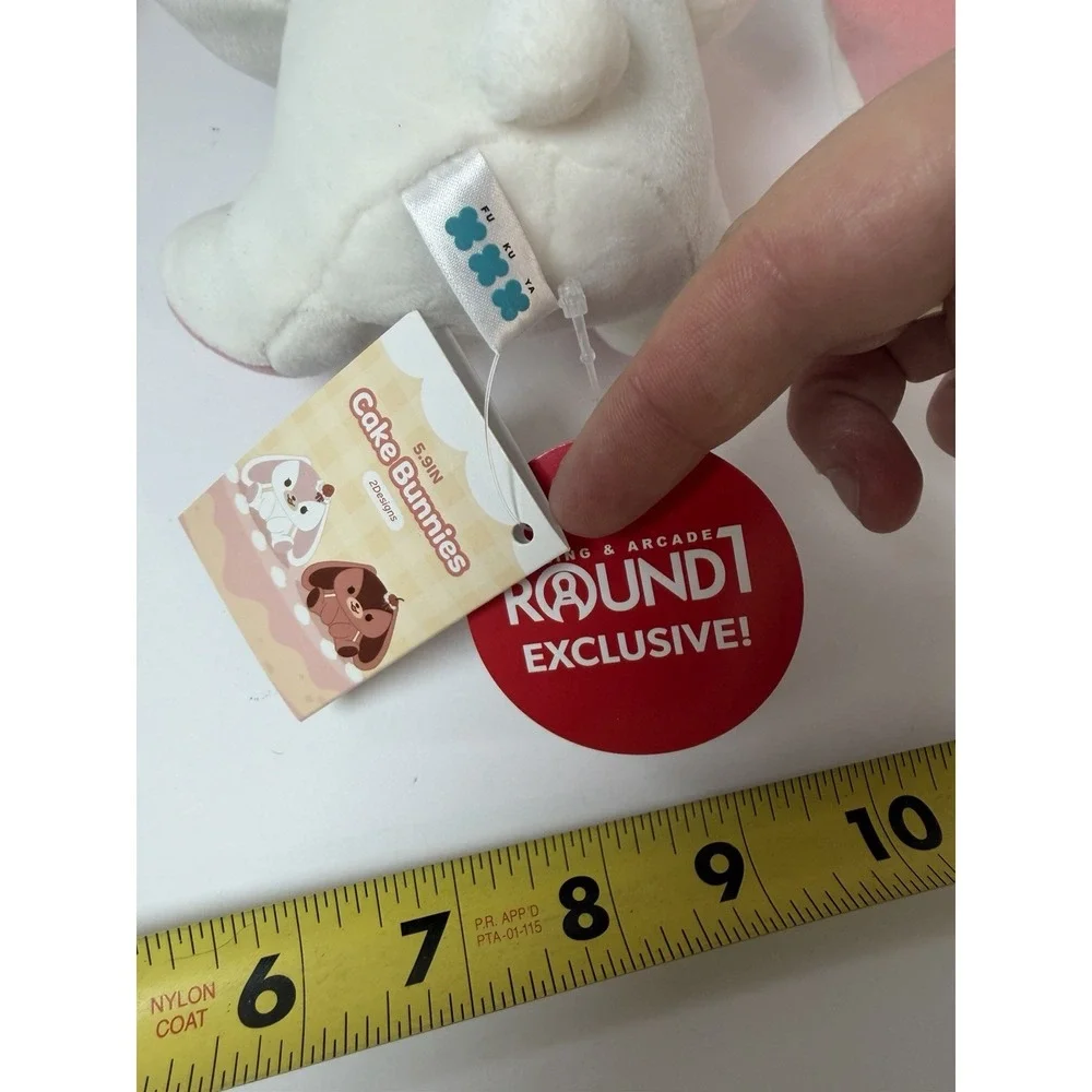 Cake Bunnies Strawberries Plush ROUND 1 EXCLUSIVE 5.9in Rabbit‎ Stuffed Animal